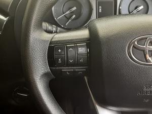 Toyota Hilux 2.4 GD-6 Raider 4X4 automaticD/C - Image 9