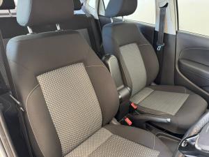 Volkswagen Polo Vivo 1.6 Highline - Image 9