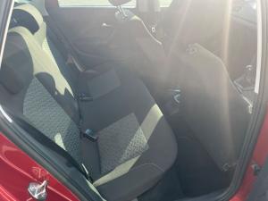 Volkswagen Polo Vivo hatch 1.4 Life - Image 8