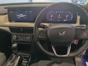 Mahindra XUV700 2.0T AX5 - Image 14