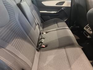 Mahindra XUV700 2.0T AX5 - Image 7