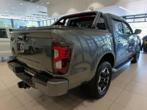 Nissan Navara 2.5DDTi double cab LE Plus - Image 12