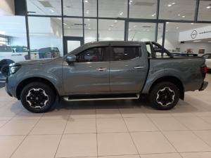 Nissan Navara 2.5DDTi double cab LE Plus - Image 2
