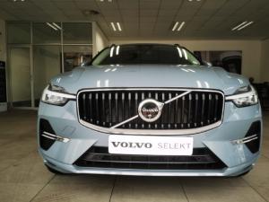 Volvo XC60 B5 AWD Essential - Image 2