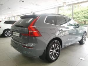 Volvo XC60 B5 AWD Essential - Image 4