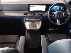 Mercedes-Benz V-Class V300d Exclusive - Image 12