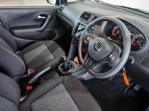 Volkswagen Polo Vivo hatch 1.4 Life - Image 9