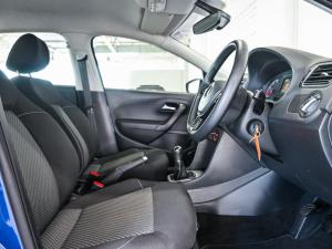 Volkswagen Polo Vivo hatch 1.6 Highline - Image 13