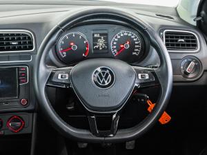 Volkswagen Polo Vivo hatch 1.6 Highline - Image 15