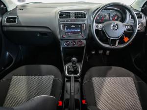 Volkswagen Polo Vivo hatch 1.6 Highline - Image 17