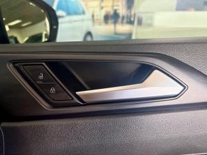 Volkswagen Polo hatch 1.0TSI - Image 12