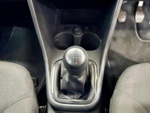 Volkswagen Polo Vivo hatch 1.4 - Image 12