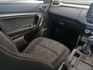 Renault Kiger 1.0 Turbo Zen - Image 18