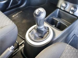 Toyota Vitz 1.0 XR manual - Image 9