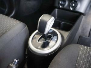 Toyota Vitz 1.0 XR auto - Image 9