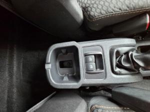 Citroen C3 1.2 Feel - Image 10
