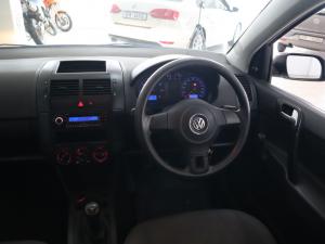 Volkswagen Polo Vivo sedan 1.4 - Image 11