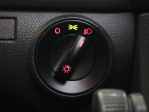 Volkswagen Polo Vivo sedan 1.4 - Image 20