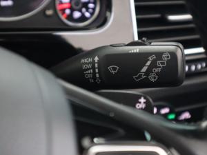 Volkswagen Touareg V6 TDI Luxury - Image 23