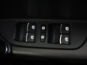 Volkswagen Touareg V6 TDI Luxury - Image 27
