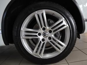 Volkswagen Touareg V6 TDI Luxury - Image 31
