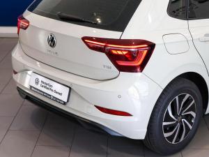 Volkswagen Polo hatch 1.0TSI Life auto - Image 10