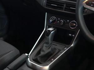 Volkswagen Polo hatch 1.0TSI Life auto - Image 17