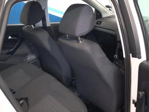 Volkswagen Polo Vivo hatch 1.4 Trendline - Image 19