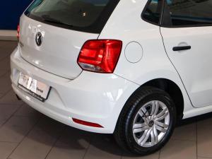 Volkswagen Polo Vivo hatch 1.4 Trendline - Image 9