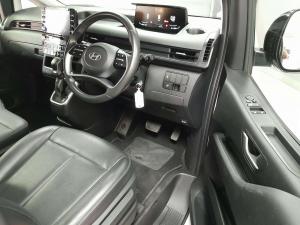 Hyundai Staria 2.2D Executive automatic - Image 8