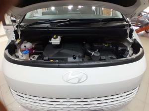 Hyundai Staria 2.2D Executive automatic - Image 9
