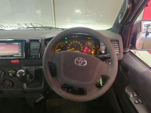 Toyota Quantum 2.7 GL 14-seater bus - Image 22