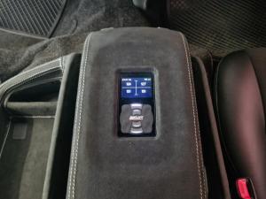 Toyota Quantum 2.7 GL 14-seater bus - Image 23