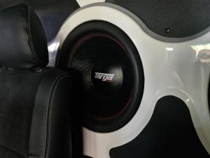 Toyota Quantum 2.7 GL 14-seater bus - Image 26