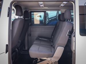 Volkswagen Transporter 2.0BiTDI Kombi SWB Trendline Plus 4Motion - Image 5