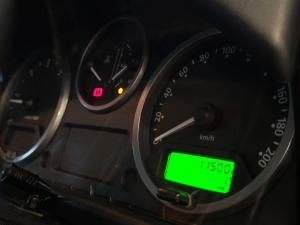 Land Rover Defender 110 TD multi-purpose - Image 11