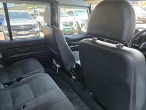 Land Rover Defender 110 TD multi-purpose - Image 7