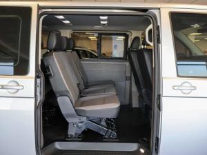 Volkswagen Transporter 2.0TDI Kombi SWB Trendline auto - Image 10