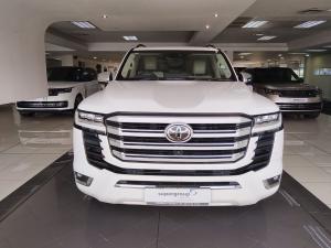 Toyota Land Cruiser 300 3.5T ZX - Image 2