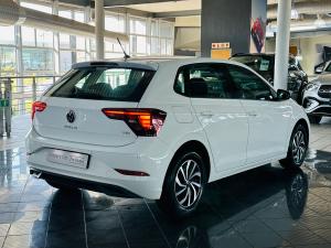 Volkswagen Polo hatch 1.0TSI Trendline - Image 2