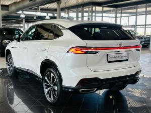 MG HS 2.0T Luxury - Image 12