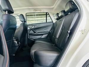 MG HS 2.0T Luxury - Image 6