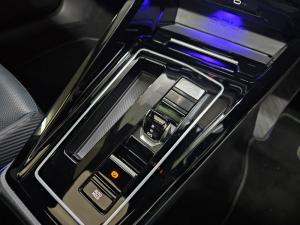 Volkswagen Golf R - Image 12