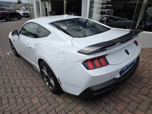 Ford Mustang Dark Horse fastback - Image 1