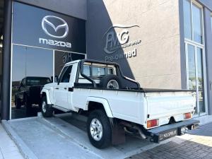 Toyota Land Cruiser 79 4.0 V6 single cab - Image 4