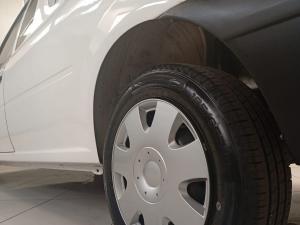 Nissan NP200 1.6i safety pack (aircon) - Image 9