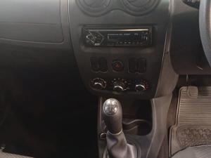 Nissan NP200 1.6i safety pack (aircon) - Image 10