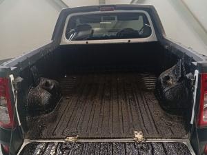 Nissan NP200 1.6i safety pack (aircon) - Image 12