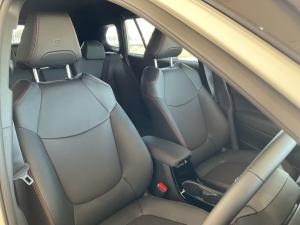 Toyota Corolla Cross 1.8 GR-Sport - Image 17