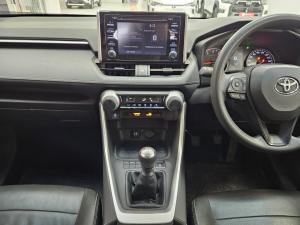 Toyota RAV4 2.0 GX - Image 18